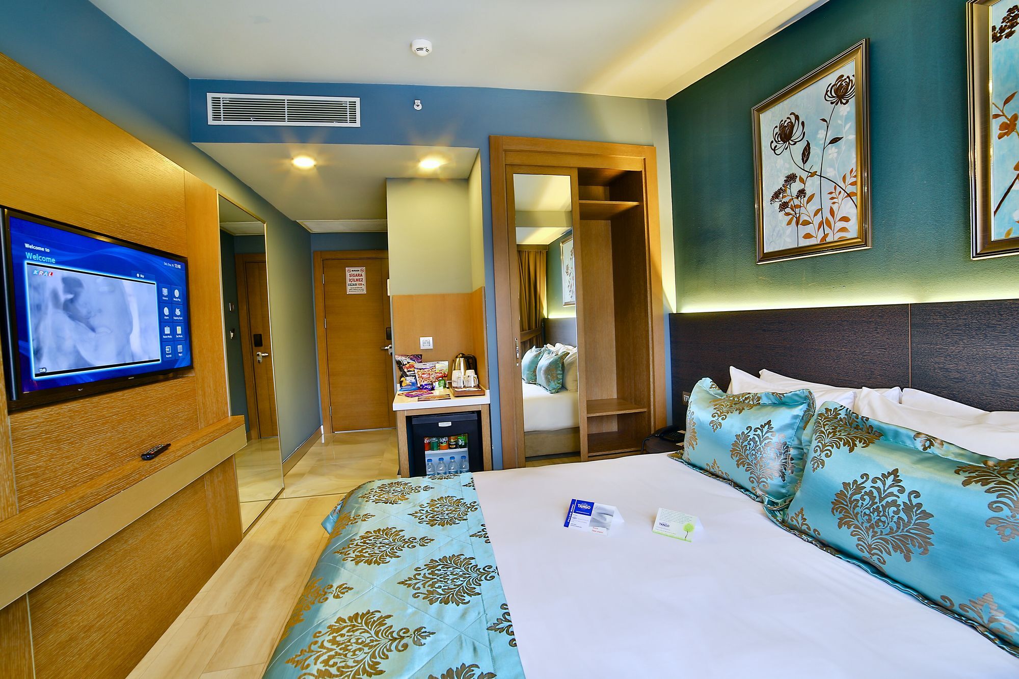 The Tango Hotel Istanbul Exterior photo